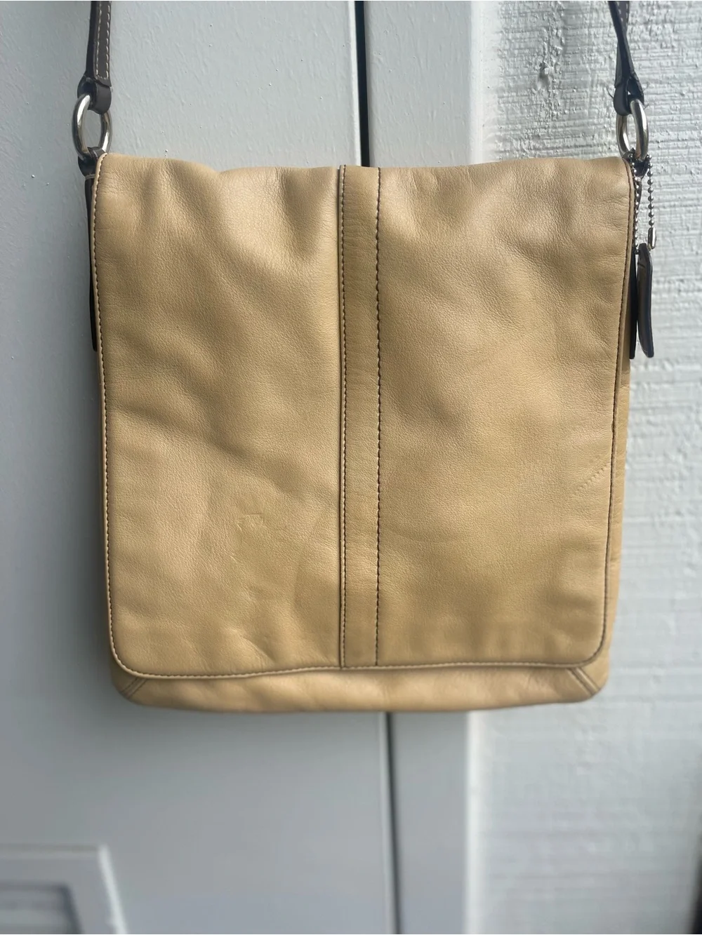 Vintage coach bleecker leather flap crossbody bag